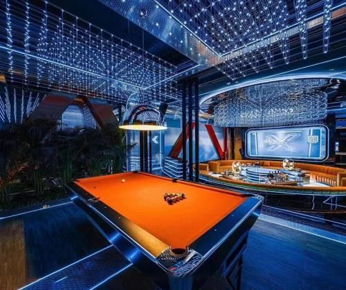 W PARTY CLUB沉浸式电子音乐俱乐部致力于为广大年轻人提供最潮儿最尖儿的时尚潮流电音派对