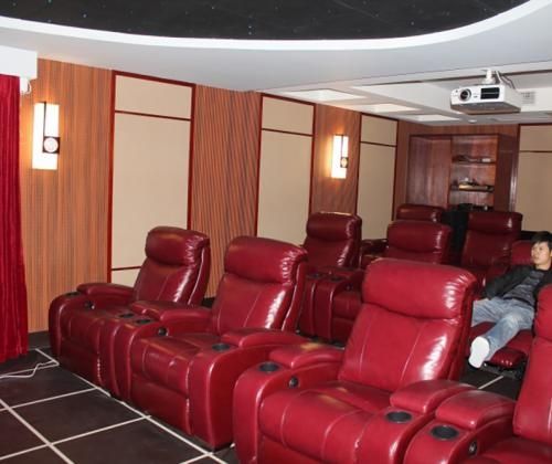 66²自建别墅12个电动沙发超级影院项目